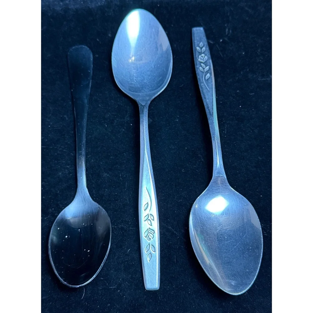 Mixed Vintage Stainless Steel Table Spoons Lot of 8: Oneida, Cambridge, ITC